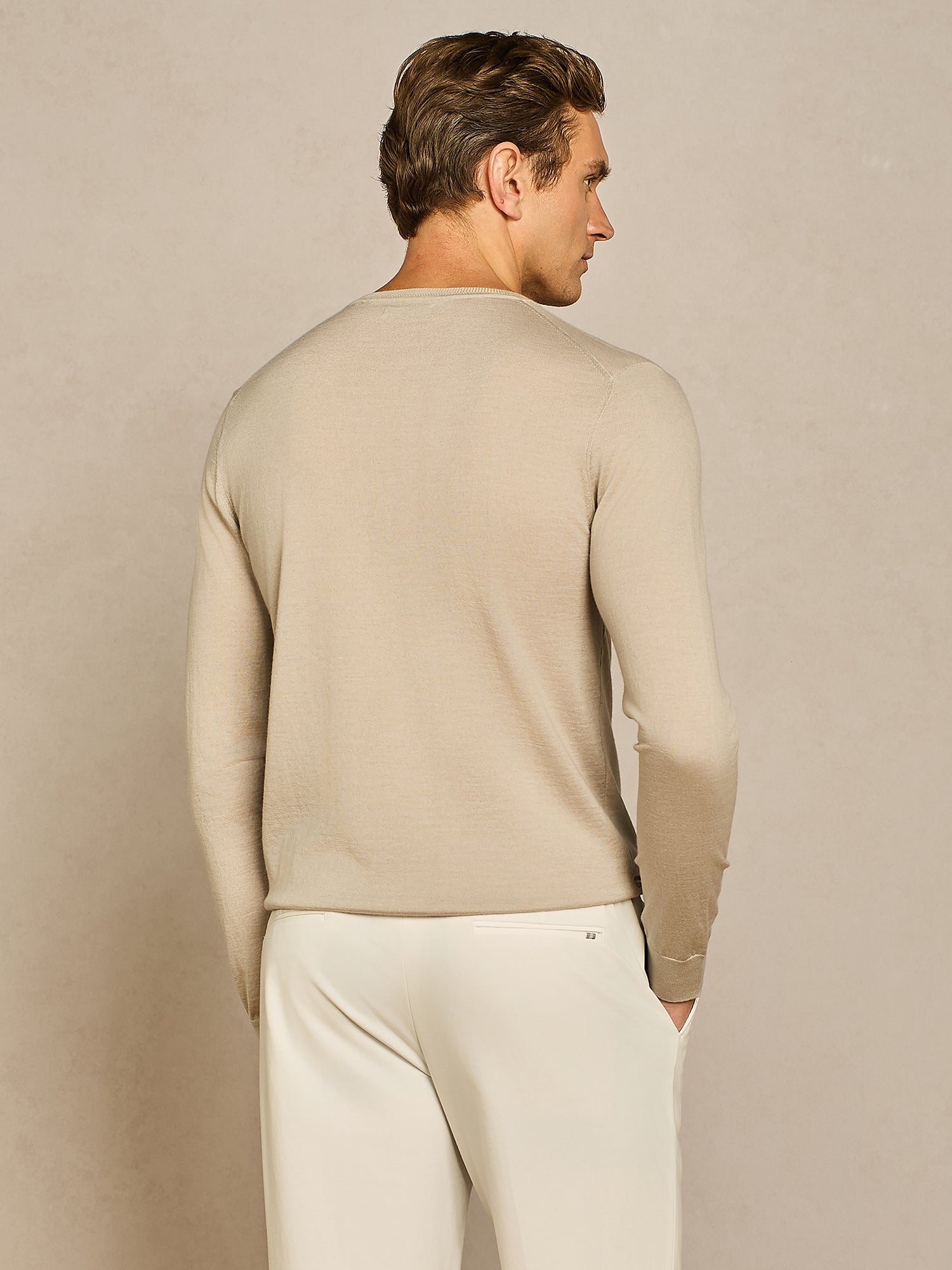 BUTTER ROUND NECK KNITTED SWEATER
