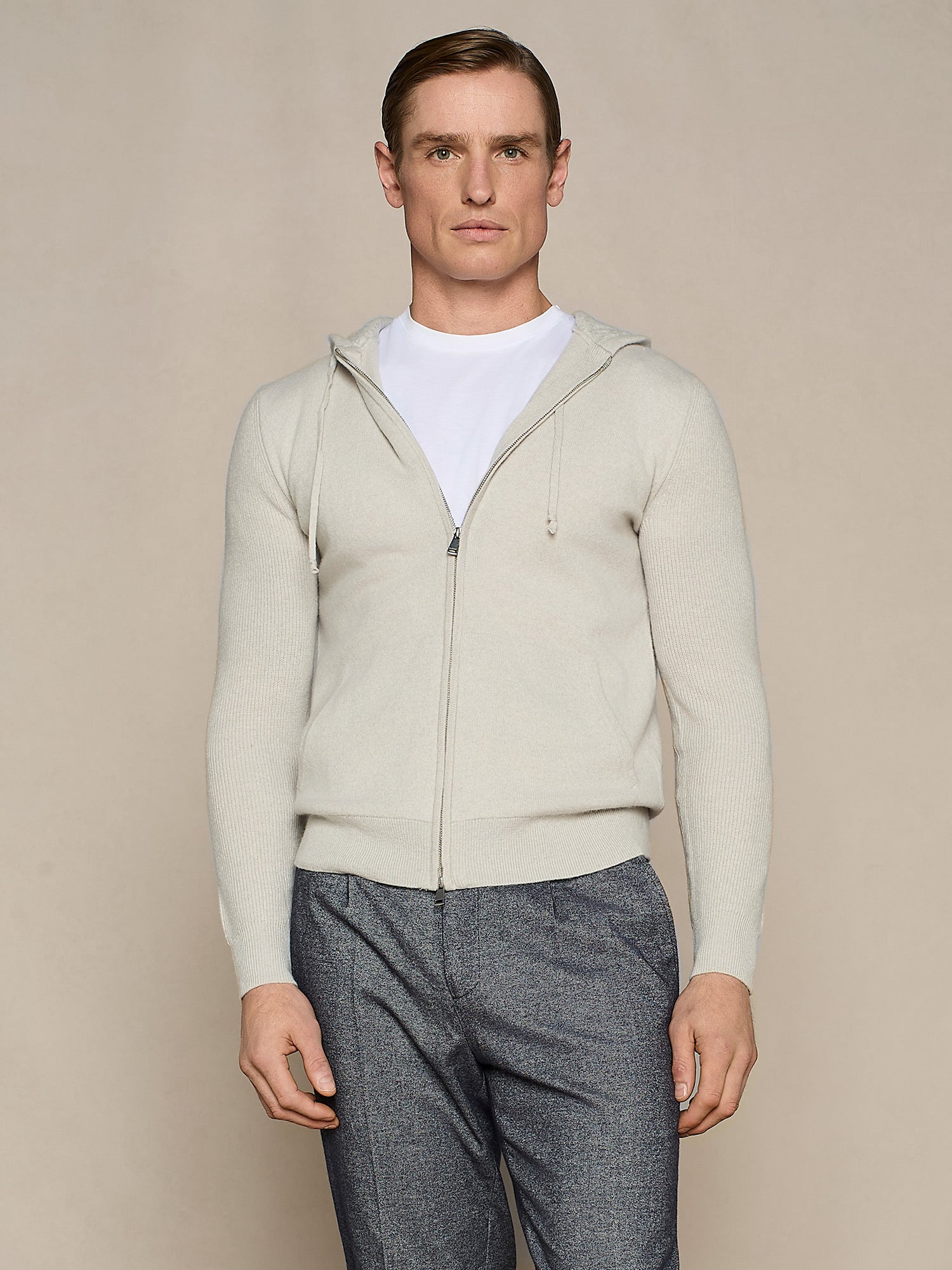 MAGLIA CON CAPPUCCIO ZIP MISTO CASHMERE BURRO