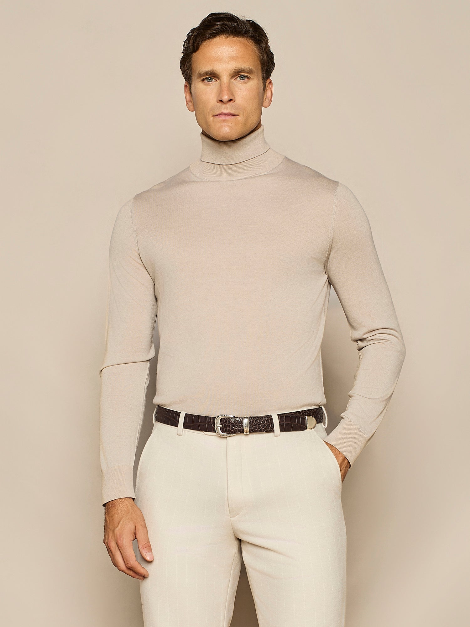 BUTTER ULTRALIGHT TURTLENECK