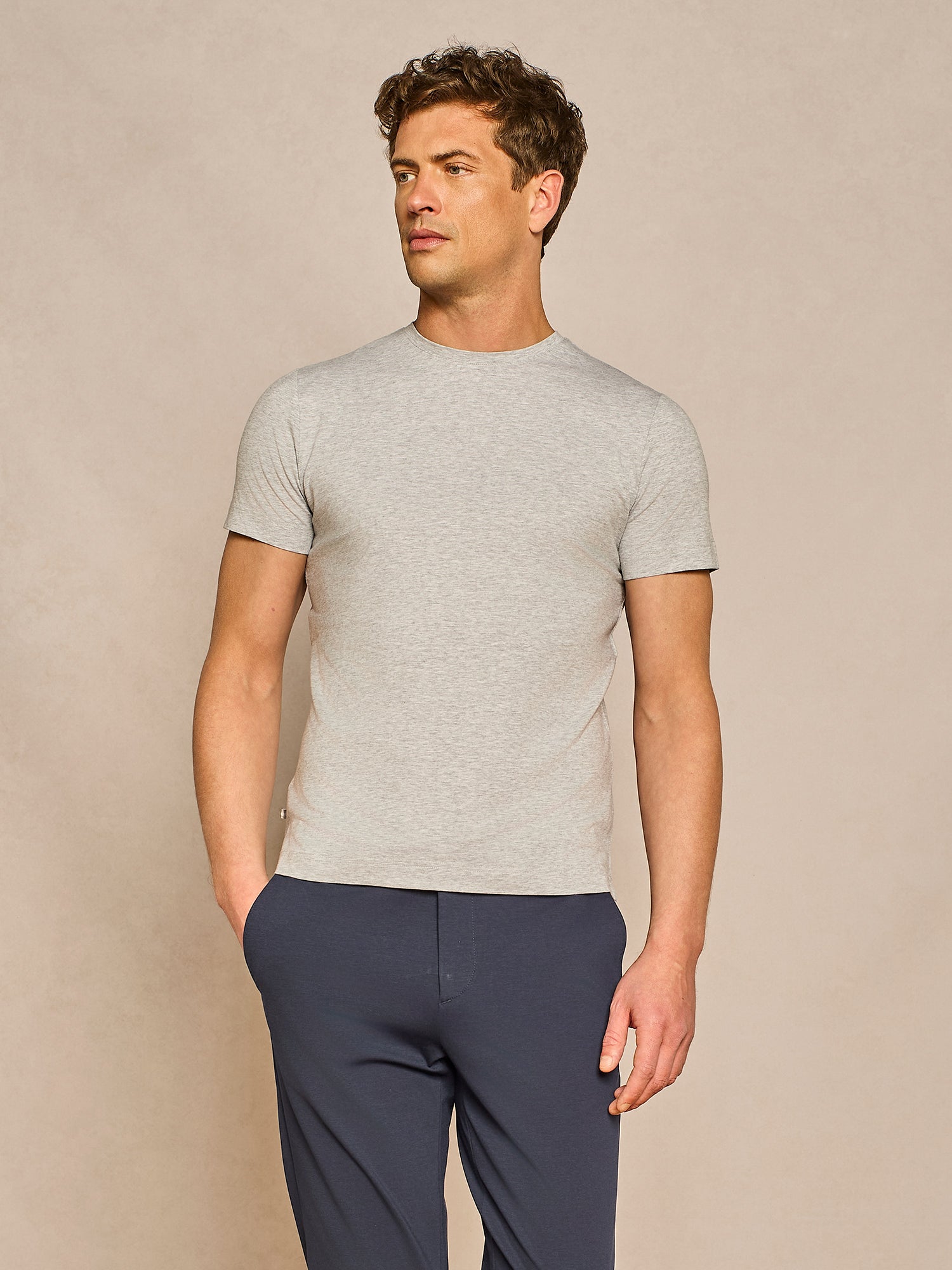 BASIC GREY T-SHIRT