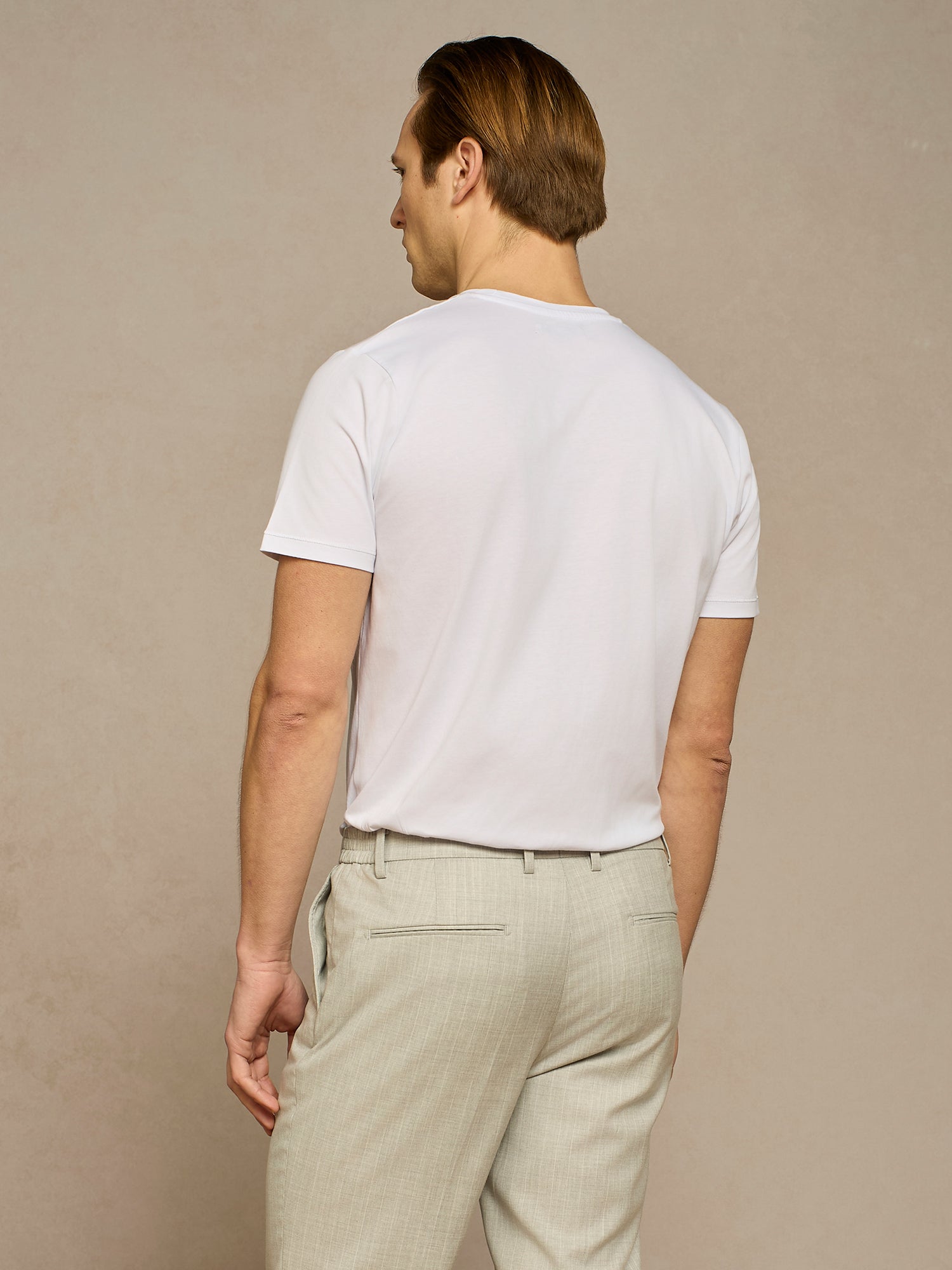 WHITE STITCHING T-SHIRT