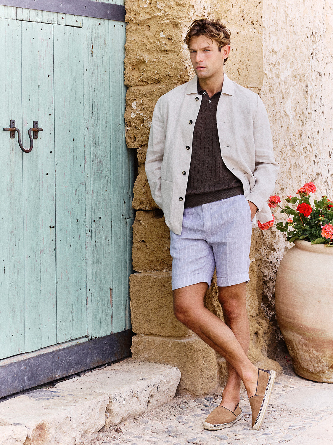 Tailored bermuda shorts in light grey pinstripe linen