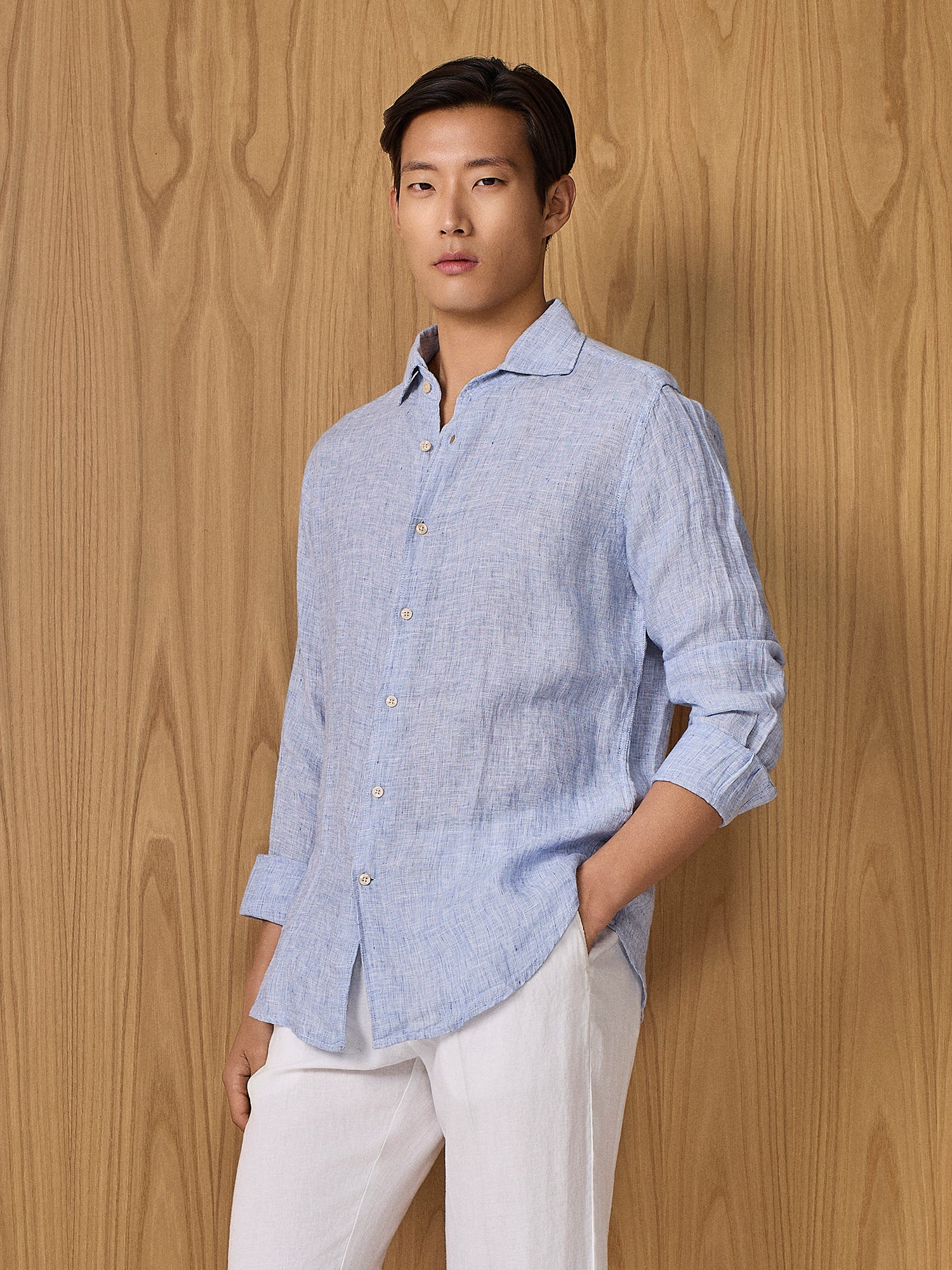 Camicia in lino punto spillo celeste