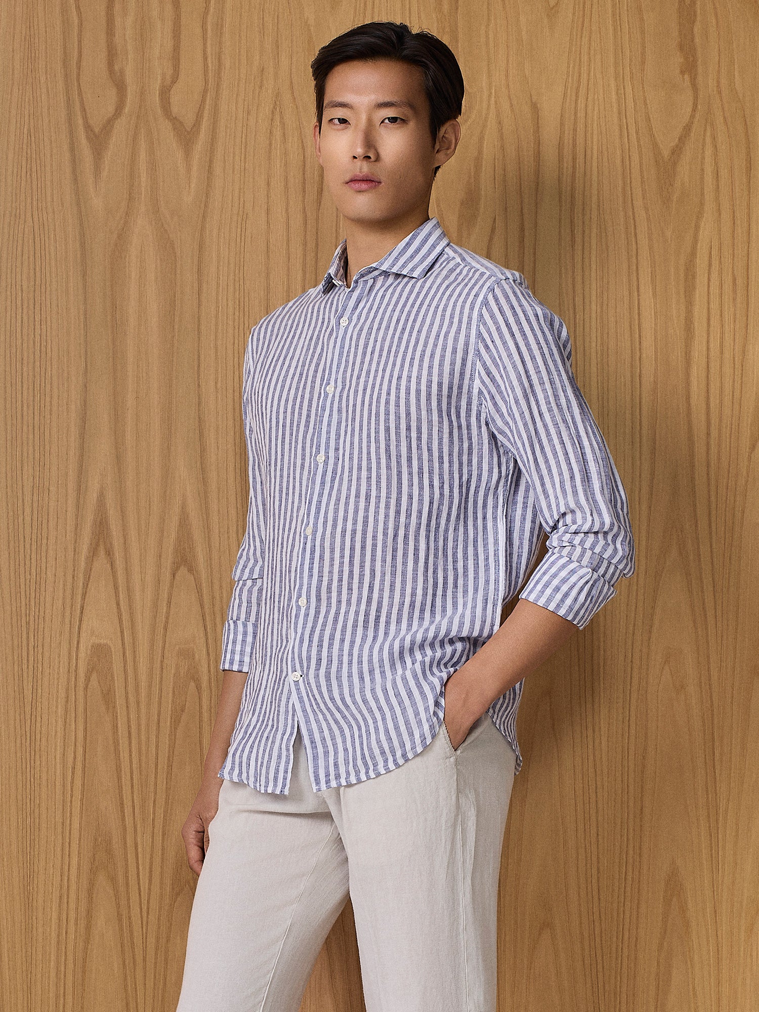 Camicia in lino a righe blu