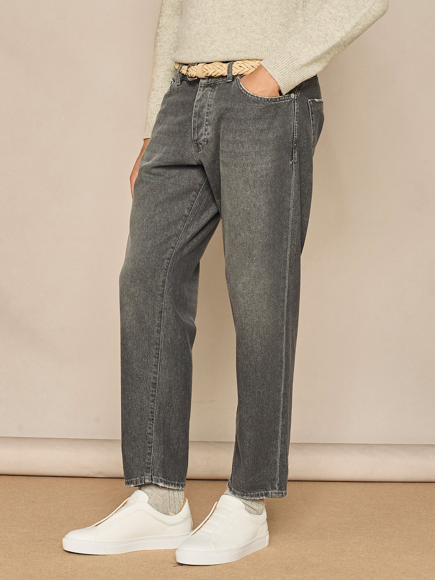 GREY FIVE POCKETS DENIM TROUSER