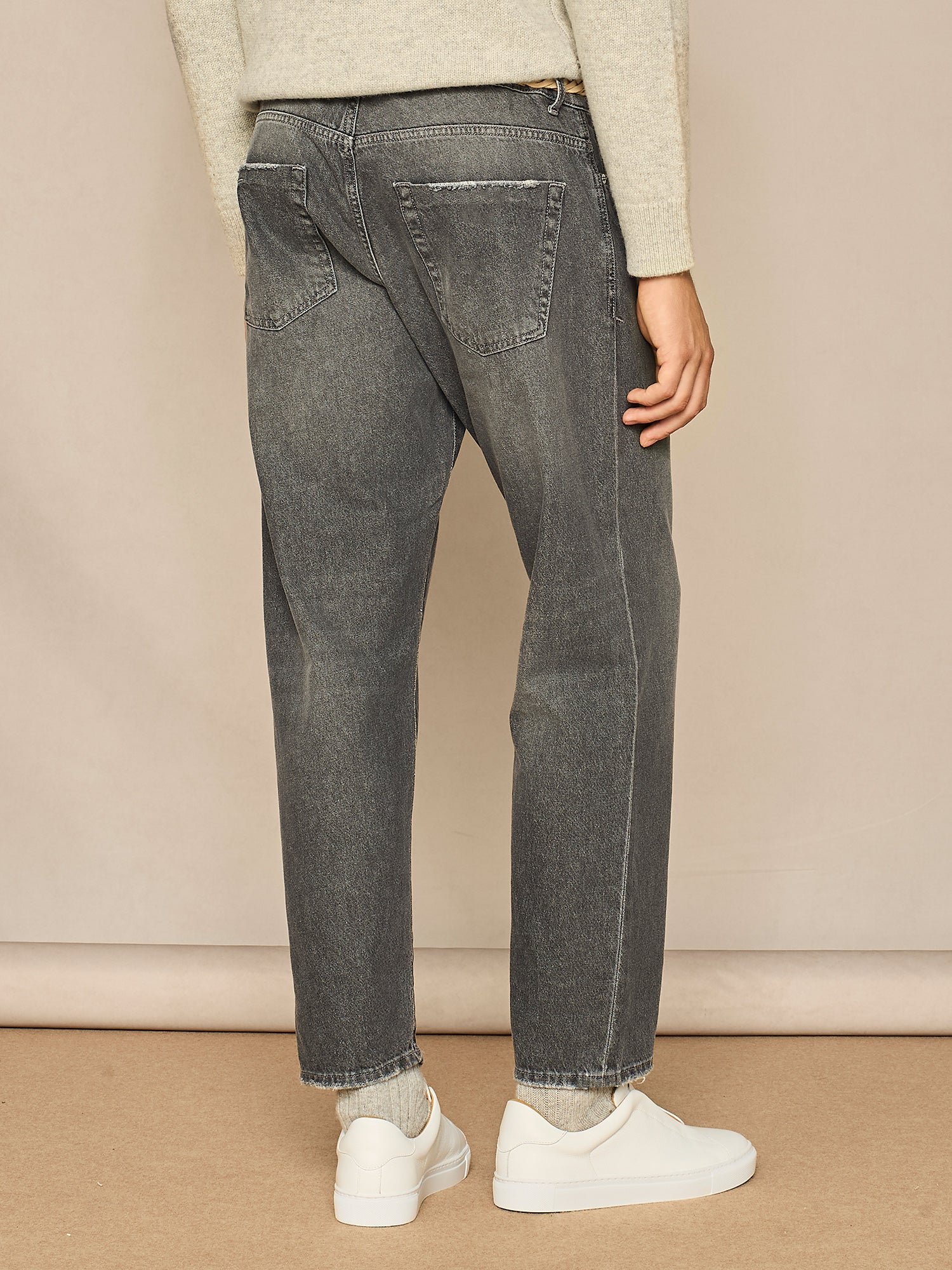 GREY FIVE POCKETS DENIM TROUSER