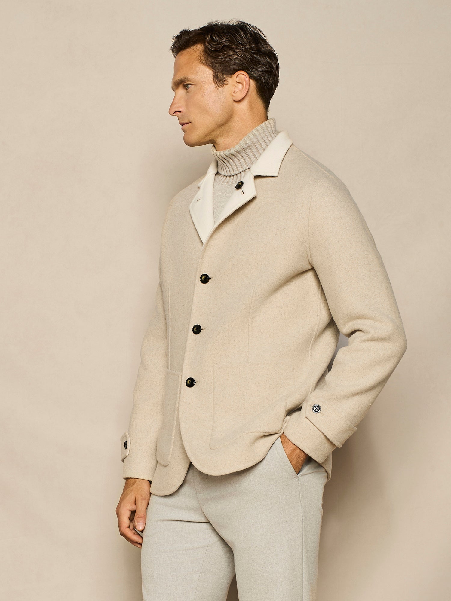 BEIGE NO STITCHING REVERSIBLE OVERJACKET