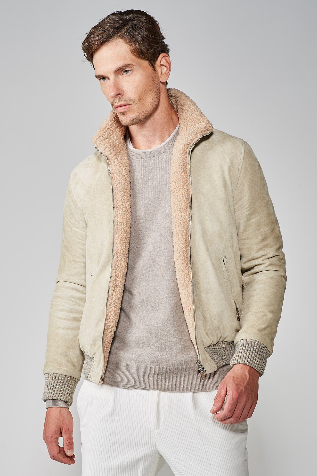 GIUBBINO IN VERO CAMOSCIO CON COLLO IN MONTONE BEIGE