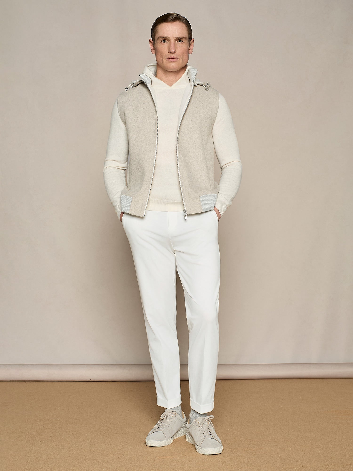 MAGLIA CON CAPPUCCIO MISTO CASHMERE BIANCO