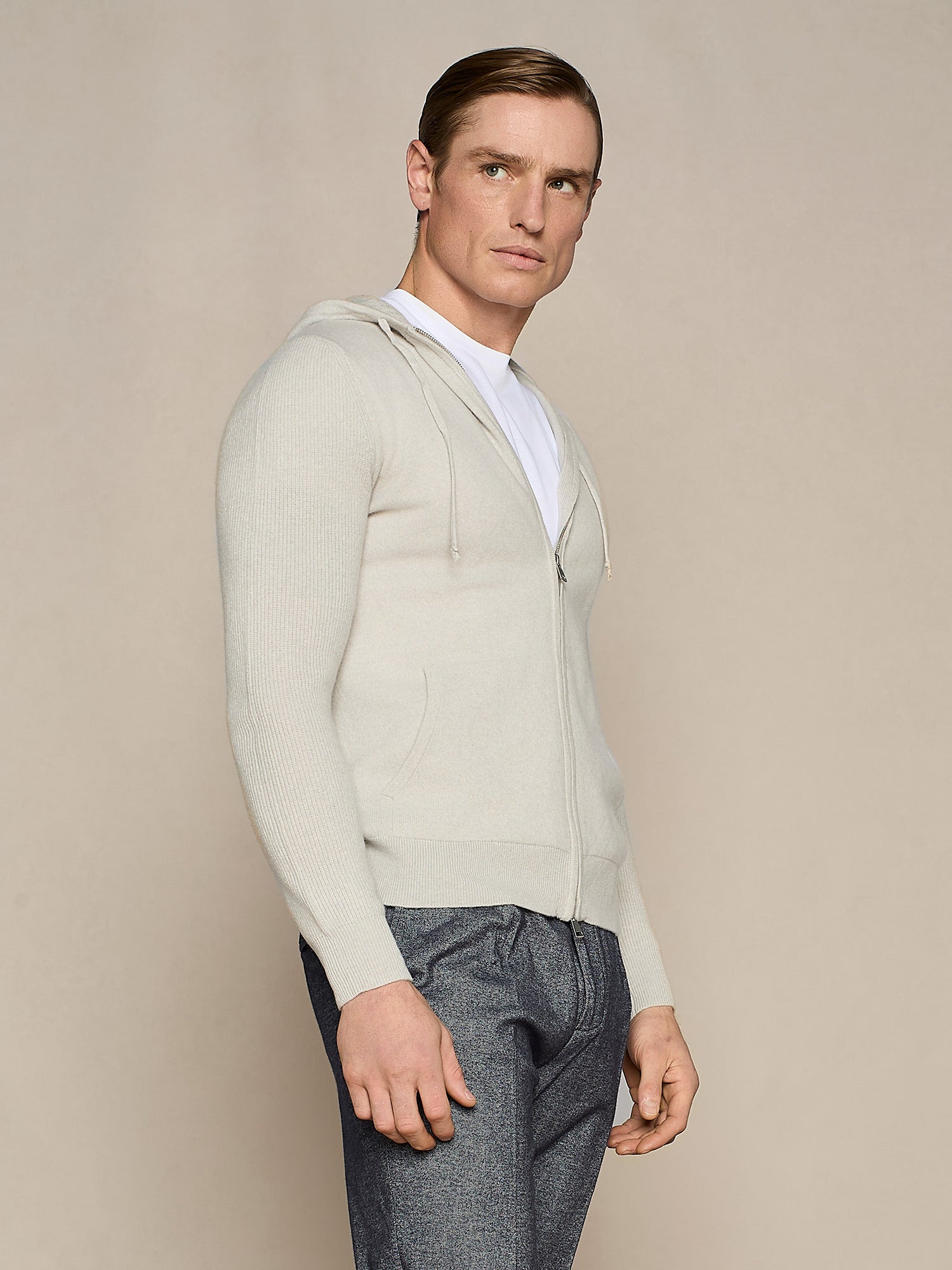 MAGLIA CON CAPPUCCIO ZIP MISTO CASHMERE BURRO