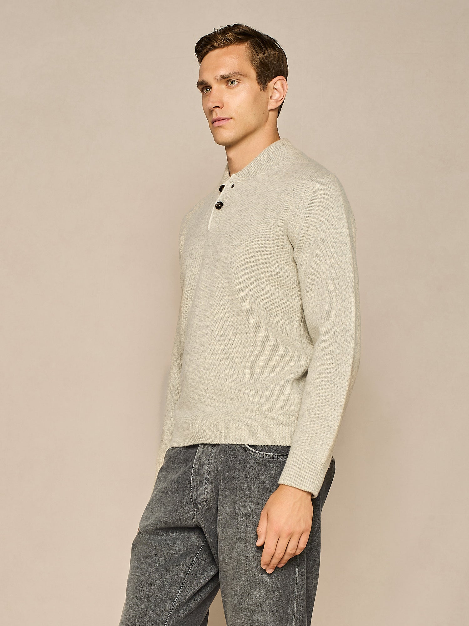 MAGLIA CON COLLO BOMBER IN PURA LANA GRIGIO CHIARO MELANGE