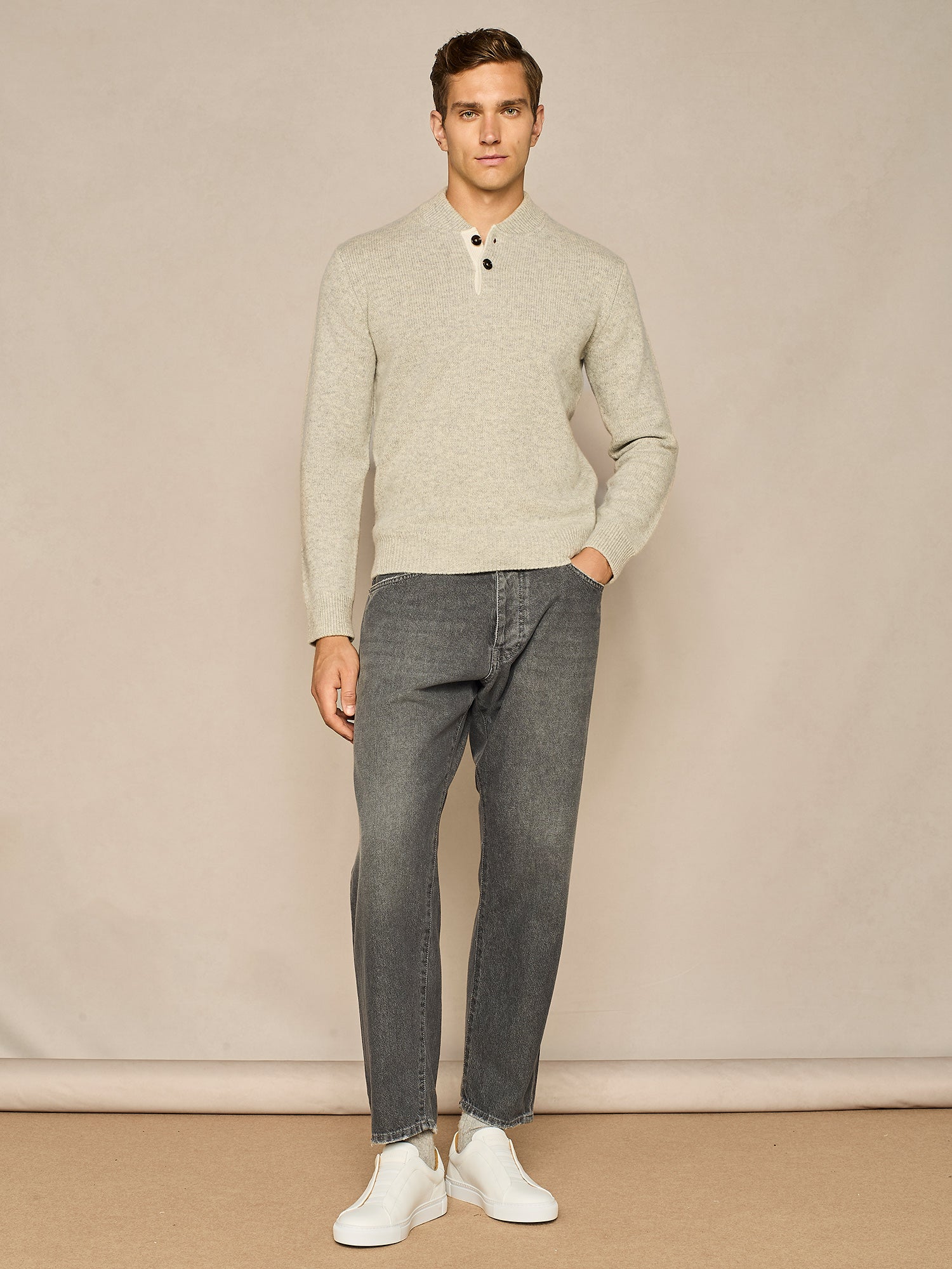 MAGLIA CON COLLO BOMBER IN PURA LANA GRIGIO CHIARO MELANGE