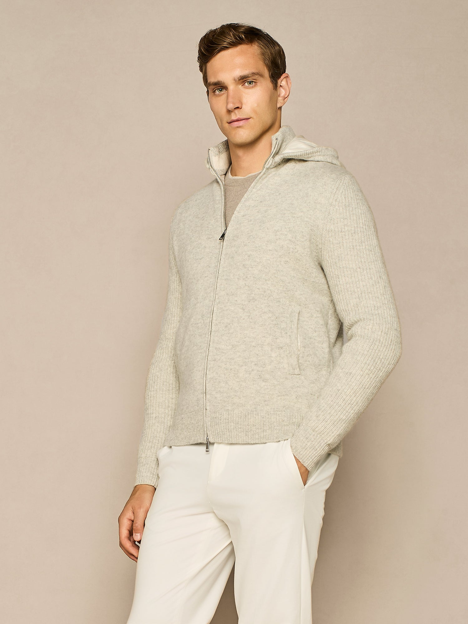 LIGHT GREY MELANGE ZIPPED SWEATER WITH DETATCHABLE HOOD 