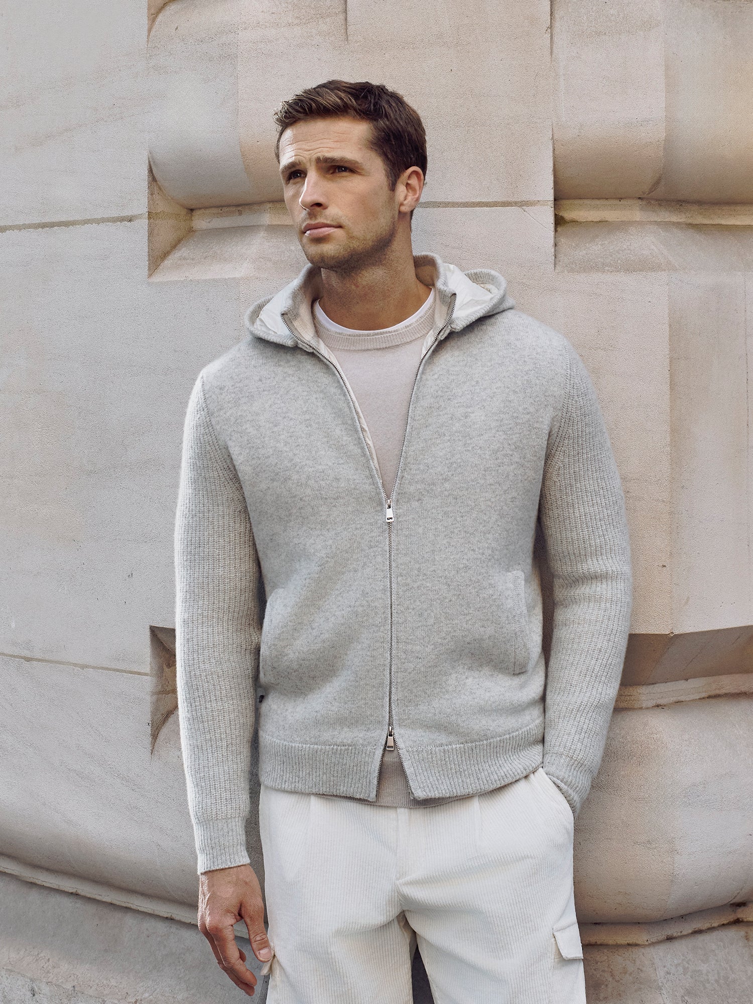 MAGLIA ZIP CON CAPPUCCIO STACCABILE IN MISTO CASHMERE GRIGIO CHIARO MELANGE