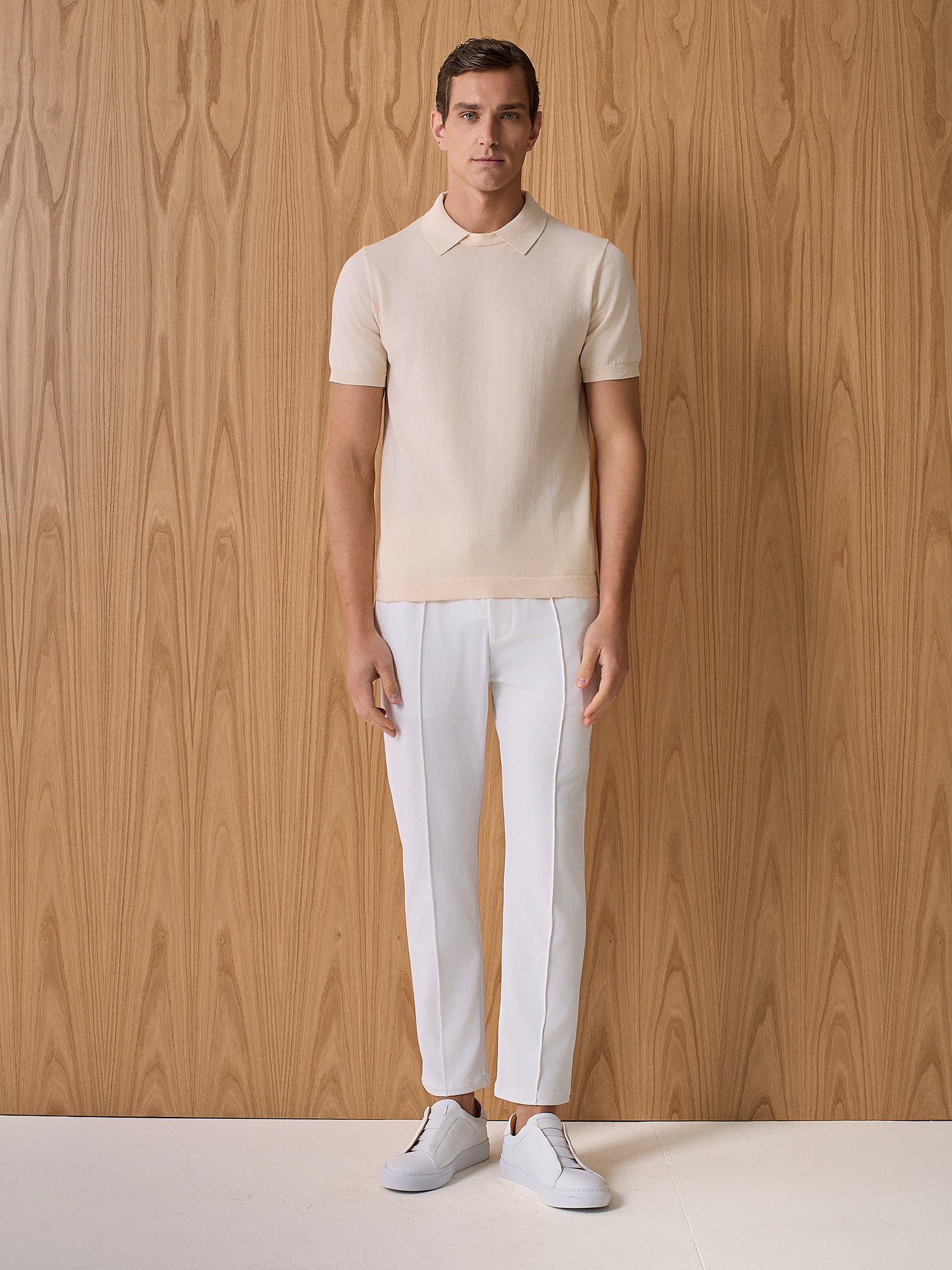 Polo girocollo in maglia apricot
