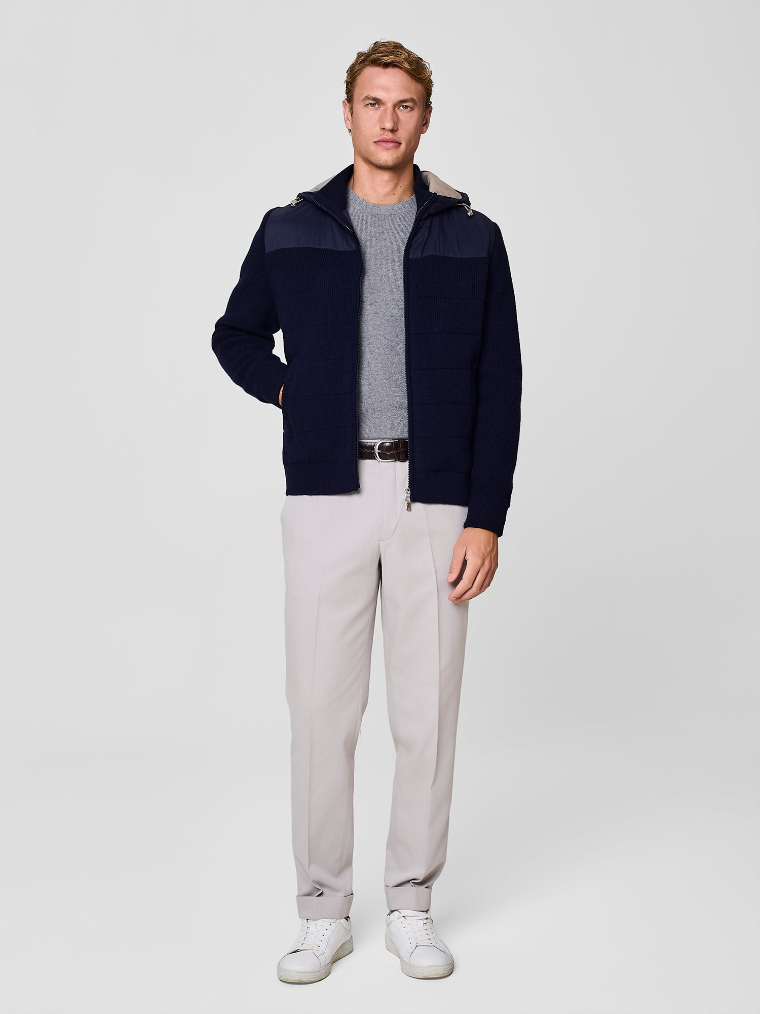 Pantalone wide fit sartoriale in cotone burro