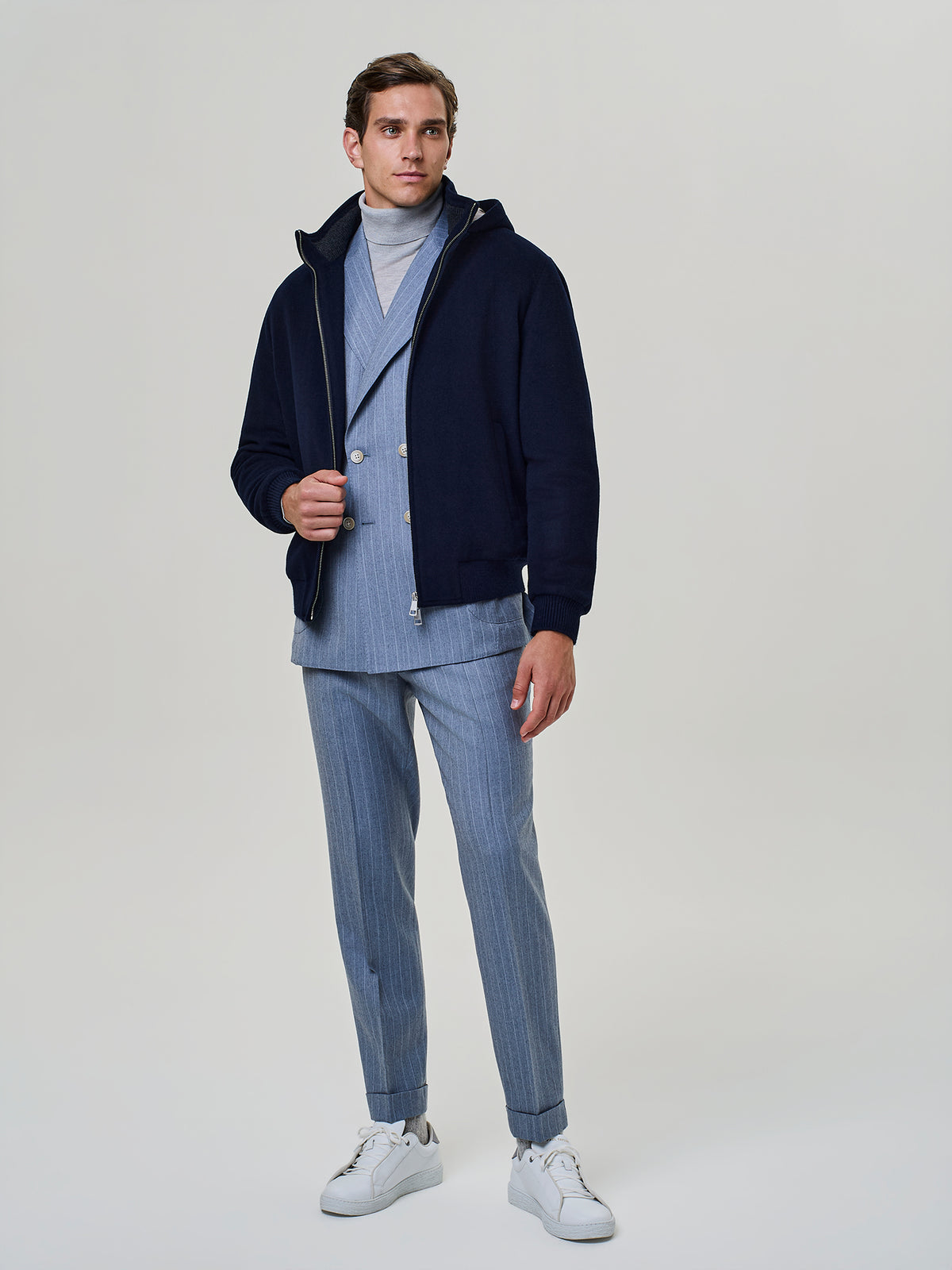 Pantalone in flanella misto lana gessata con risvolto al fondo, Paul Taylor