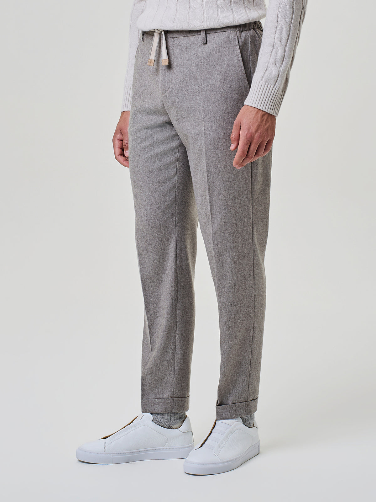 Pantalone da uomo beige, coulisse con finalino in suede, Paul Taylor