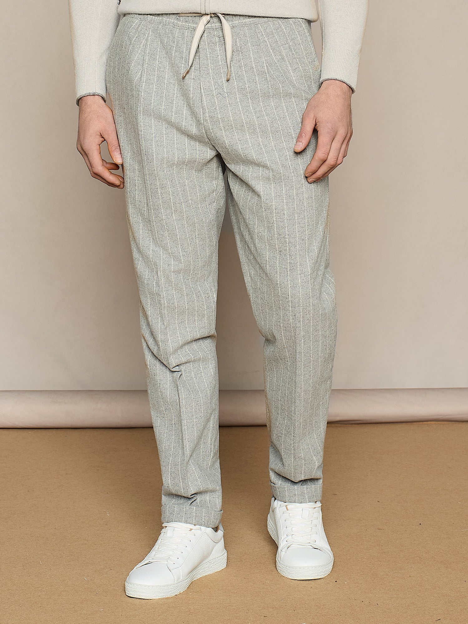 PANTALONE JOGGER IN LANA GESSATO GRIGIO CHIARO