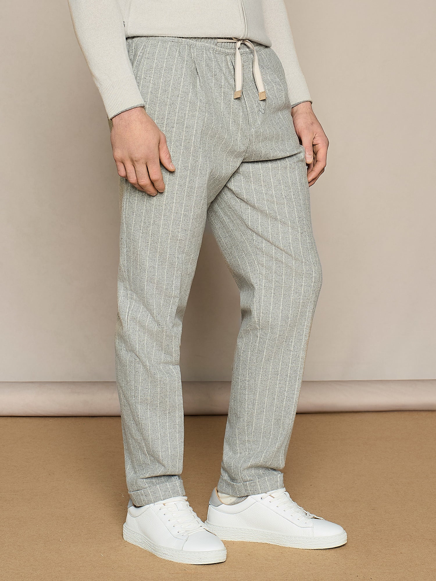 PANTALONE JOGGER IN LANA GESSATO GRIGIO CHIARO