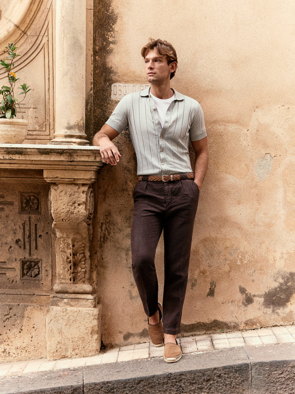 Brown linen trousers 
